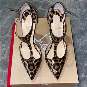 J String 100 Patent Leopardino heels